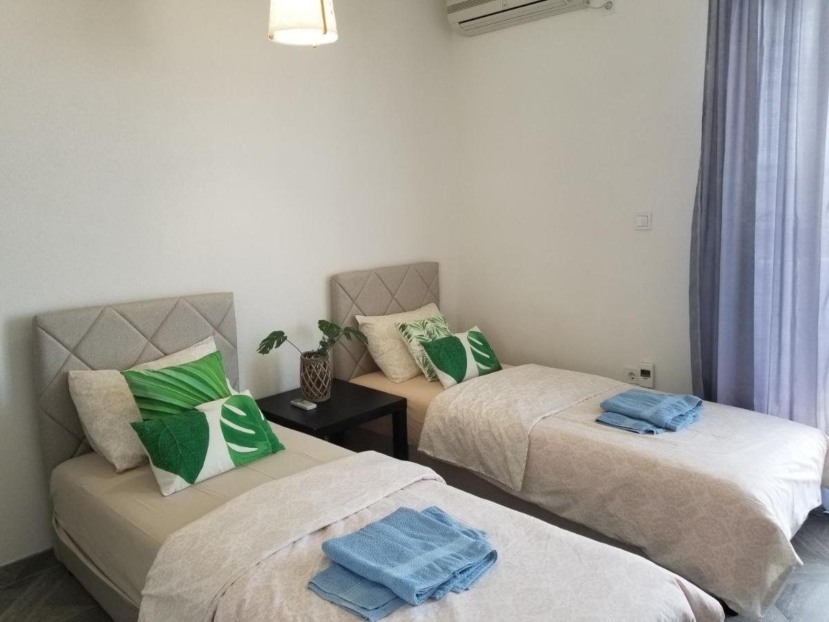 Aparthotel Monterria Bar Bagian luar foto