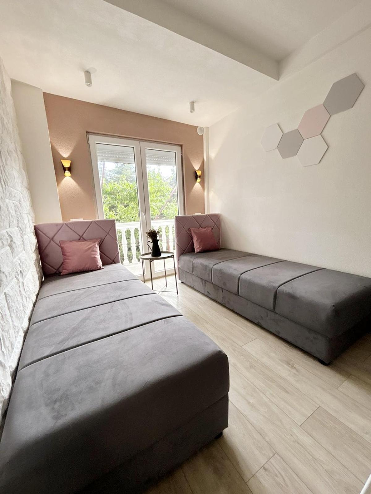 Aparthotel Monterria Bar Bagian luar foto