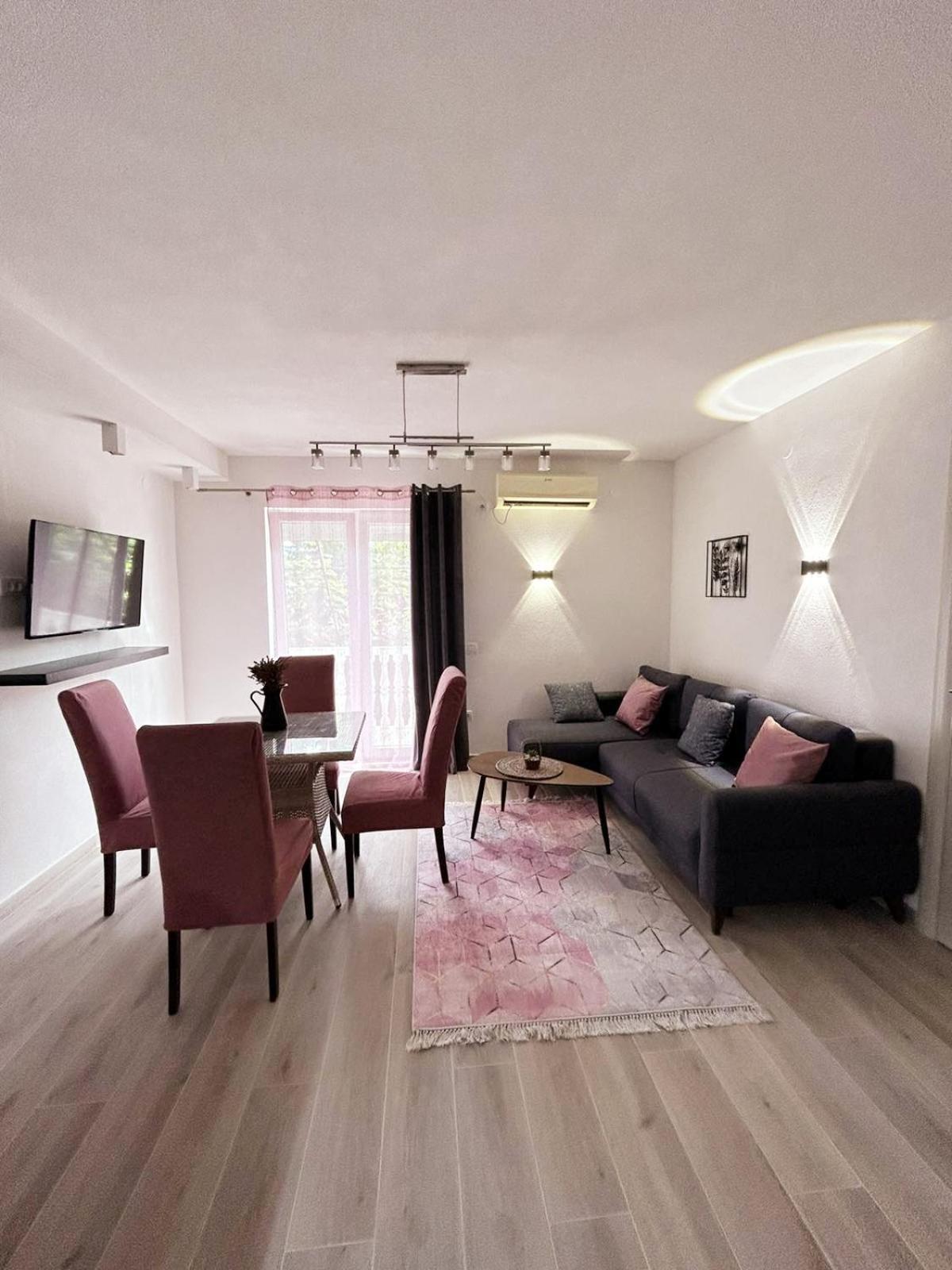 Aparthotel Monterria Bar Bagian luar foto