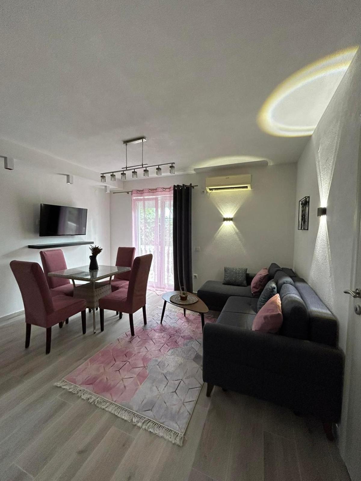 Aparthotel Monterria Bar Bagian luar foto