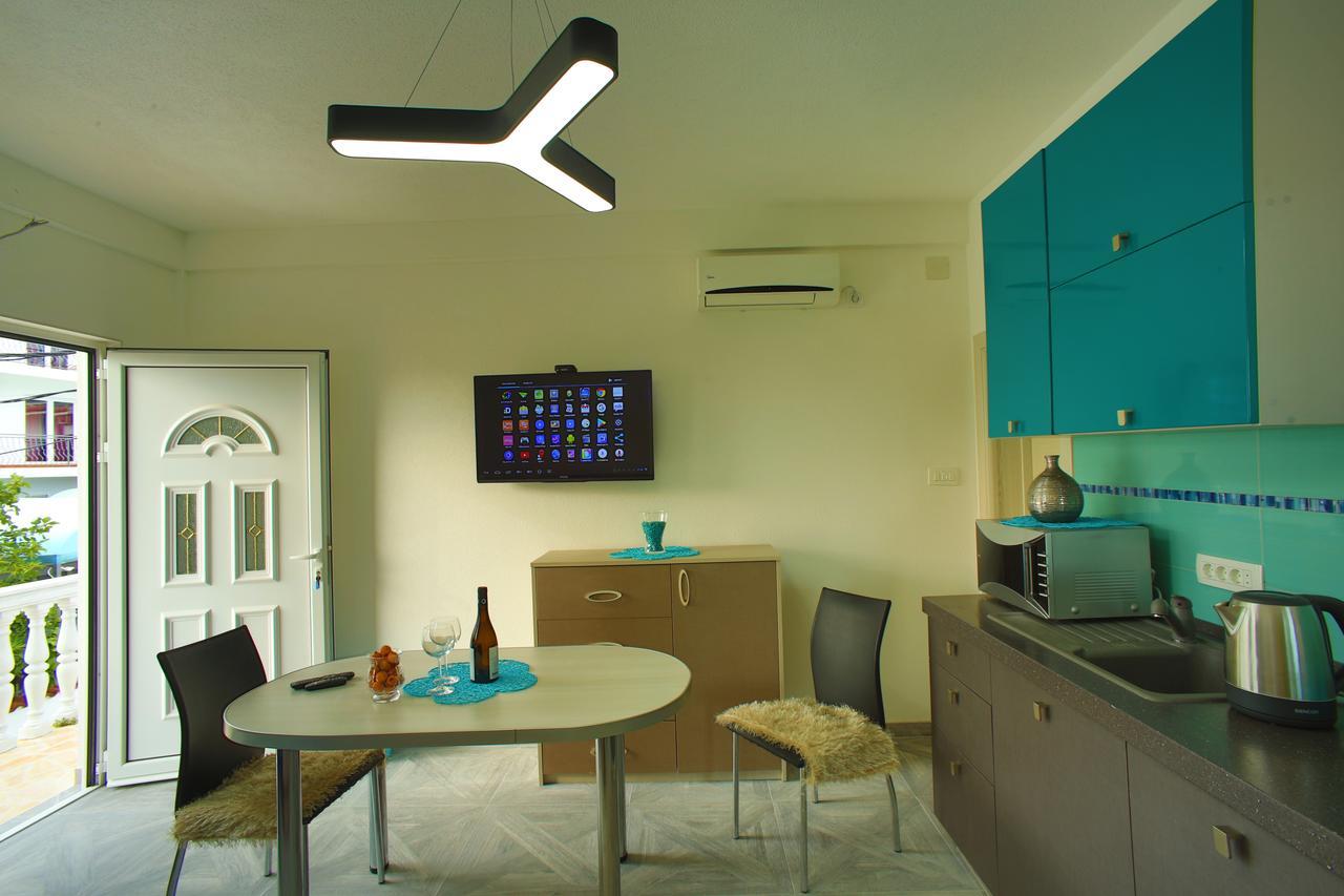 Aparthotel Monterria Bar Bagian luar foto