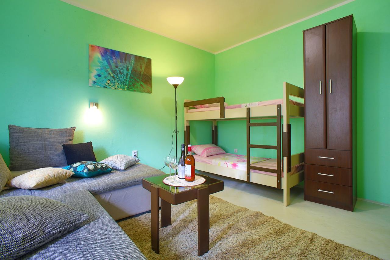 Aparthotel Monterria Bar Bagian luar foto